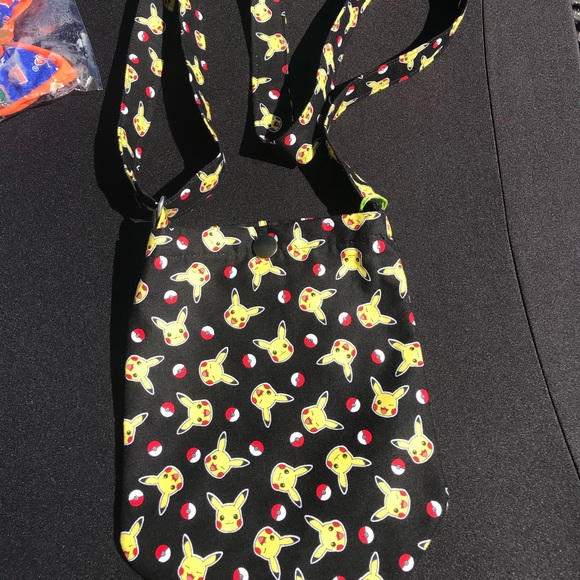 Pokémon poke ball pikachu  pocketbook purse with adjustable strap - Picture 1 of 1
